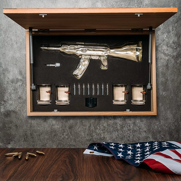 Gun Whiskey Decanter Set - SKF1801 - 8 Bullet Whiskey Chillers
