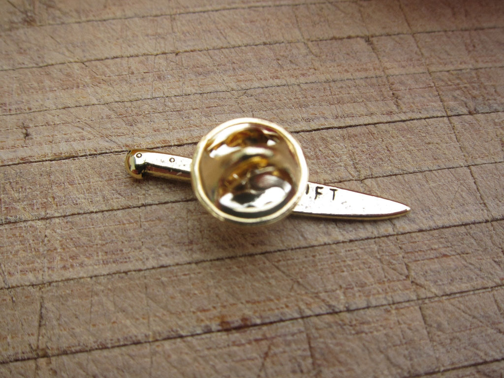 Chef's Knife Gold Lapel Pin