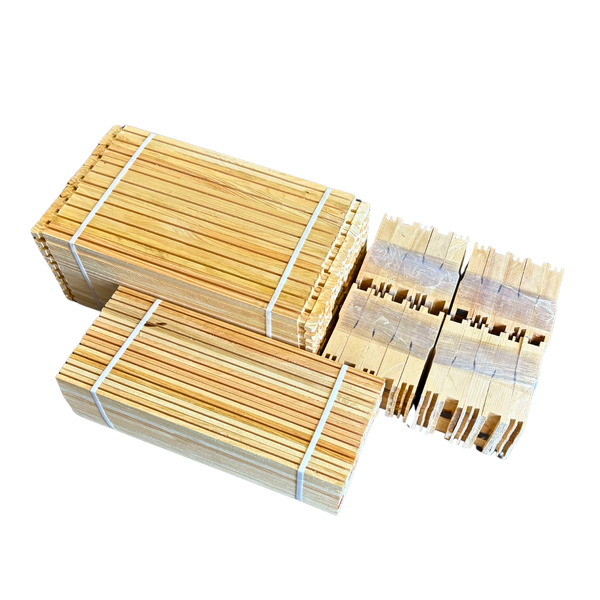 Medium 6 1/4-Inch Langstroth Frame, Grooved Top / Grooved Bottom