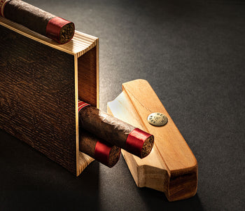 Quarter-sawn Fumed White Oak Travel Humidor by Benchmark Humidors - Proud Libertarian - Benchmark Humidors